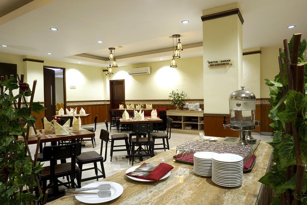 Red Chilies Hotel 5/7