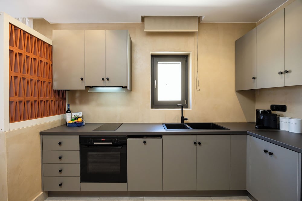 Melidron Luxury Hotel & Suites 27/50