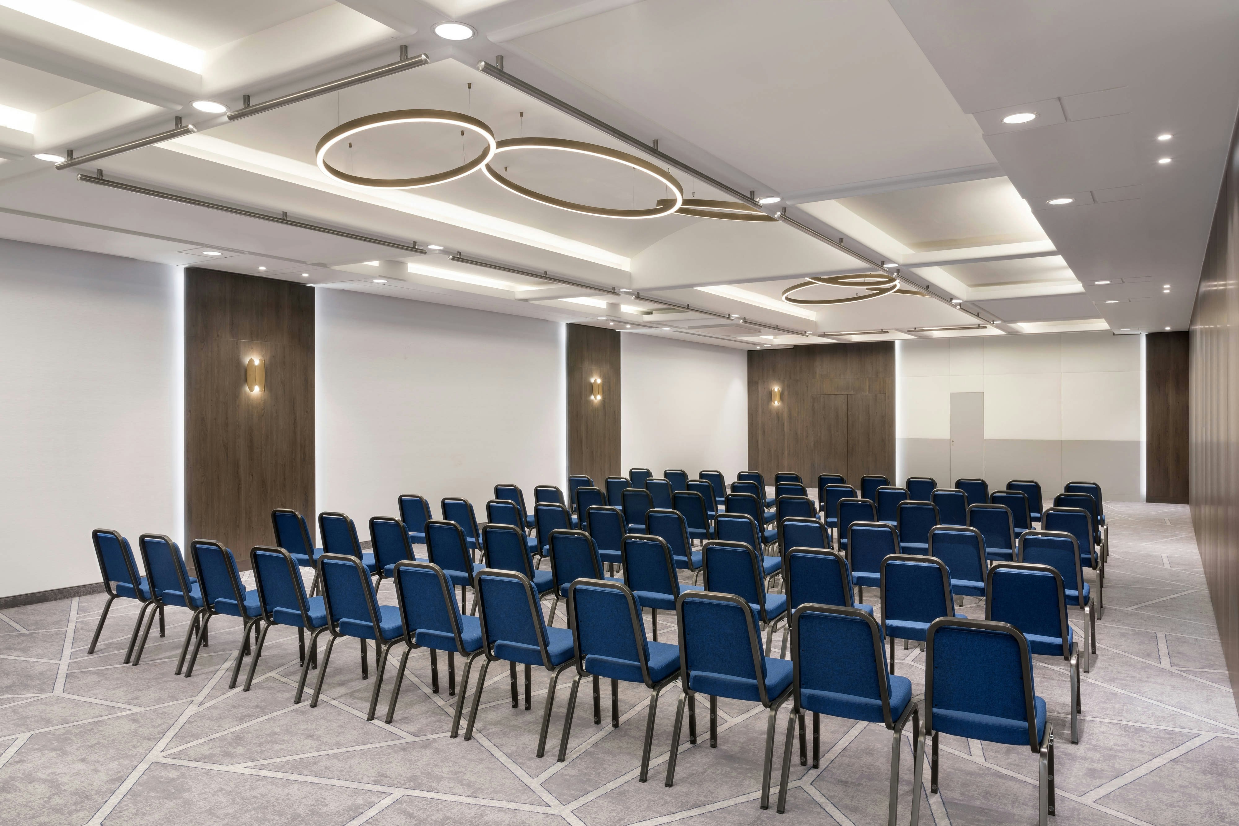 LE MERIDIEN NICE 53/66