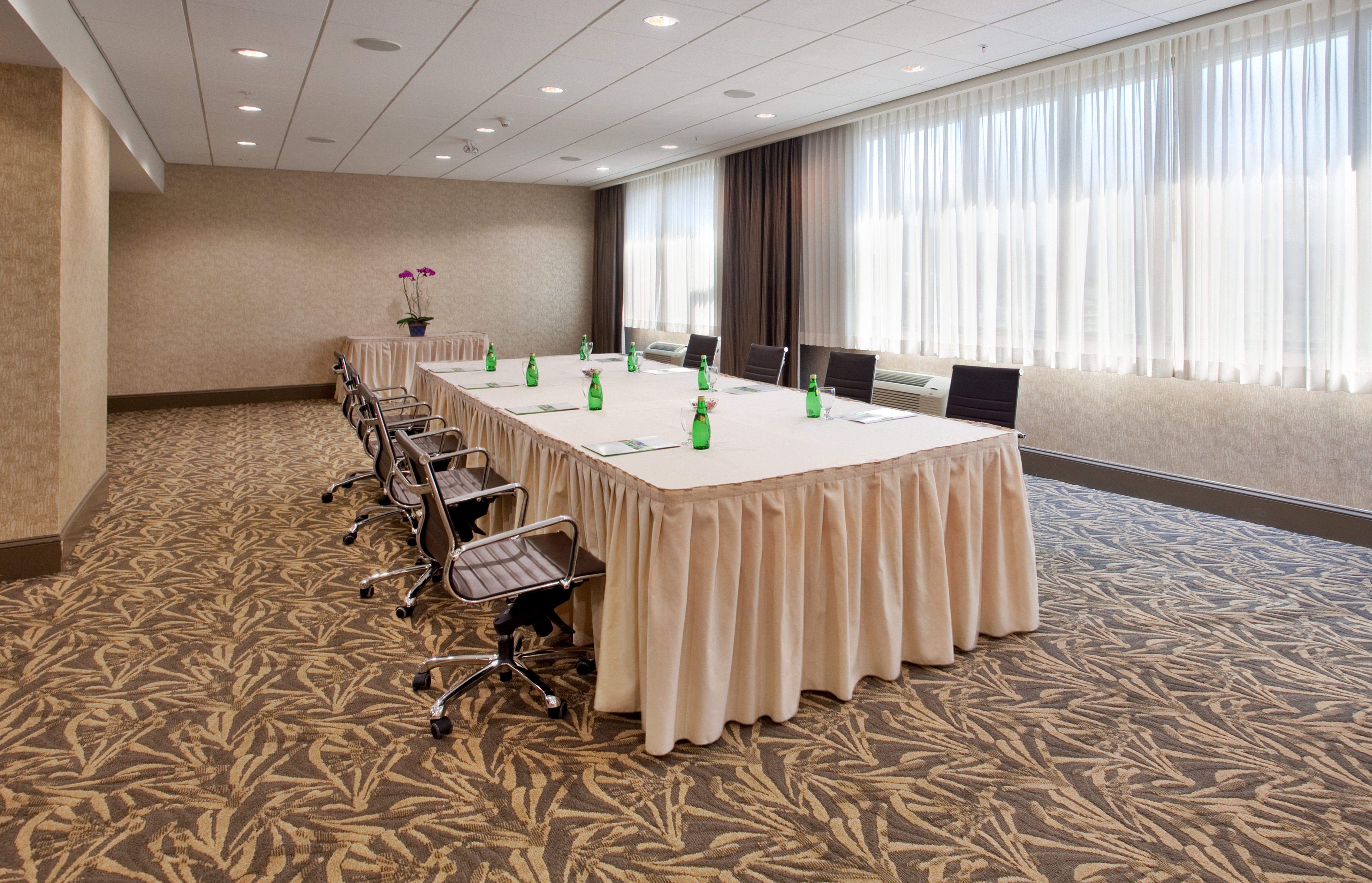 Holiday Inn Vancouver Centre 62/73