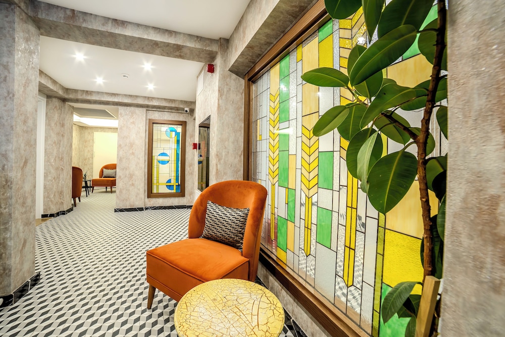 Center Hill Hotel 32/50