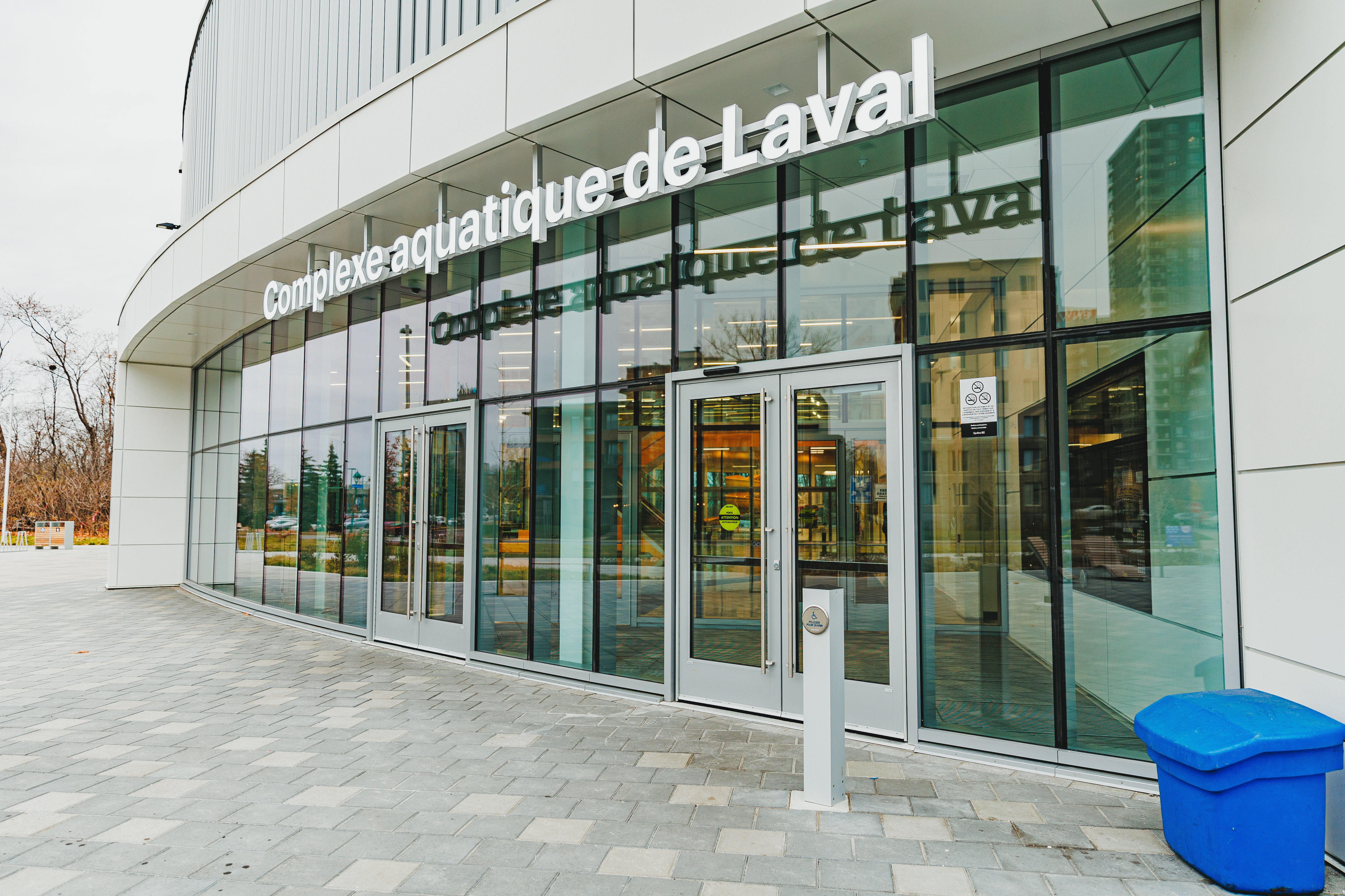Holiday Inn Laval Montreal 2/80