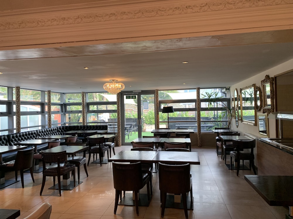 Beech Mount Hotel 39/44