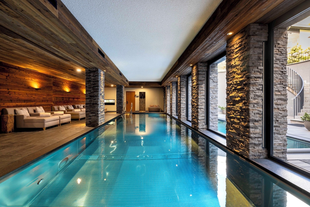 The Capra Saas-Fee 25/50