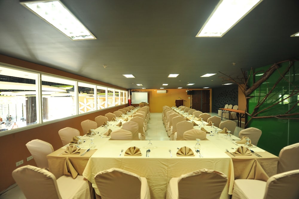 Aziza Paradise Hotel 37/50