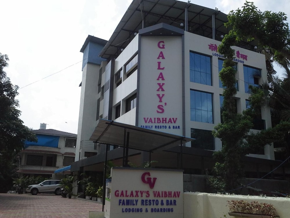 Hotel Galaxy's Vaibhav 2/40