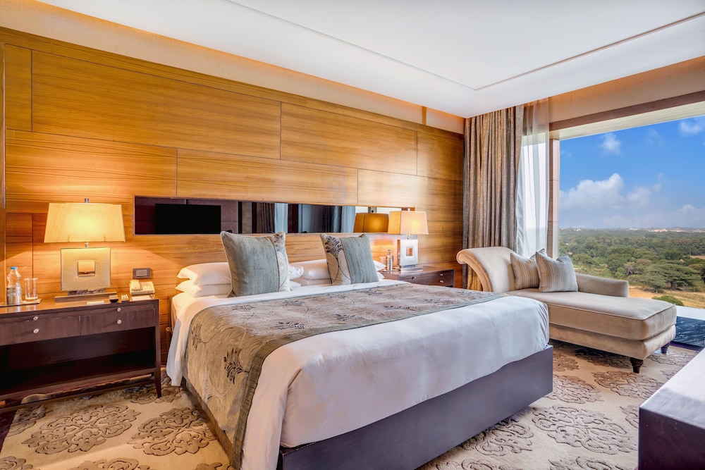 The Leela Ambience Gurugram Hotel And Residences 16/80