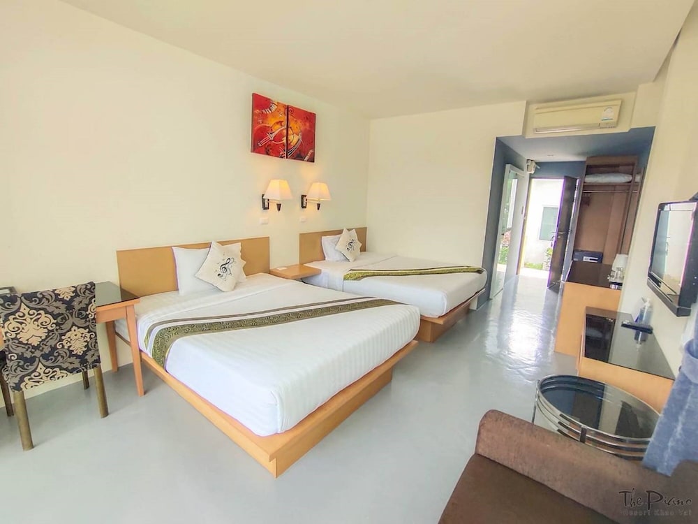 DELUXE, TWIN BEDS, MOUNTAIN VIEW