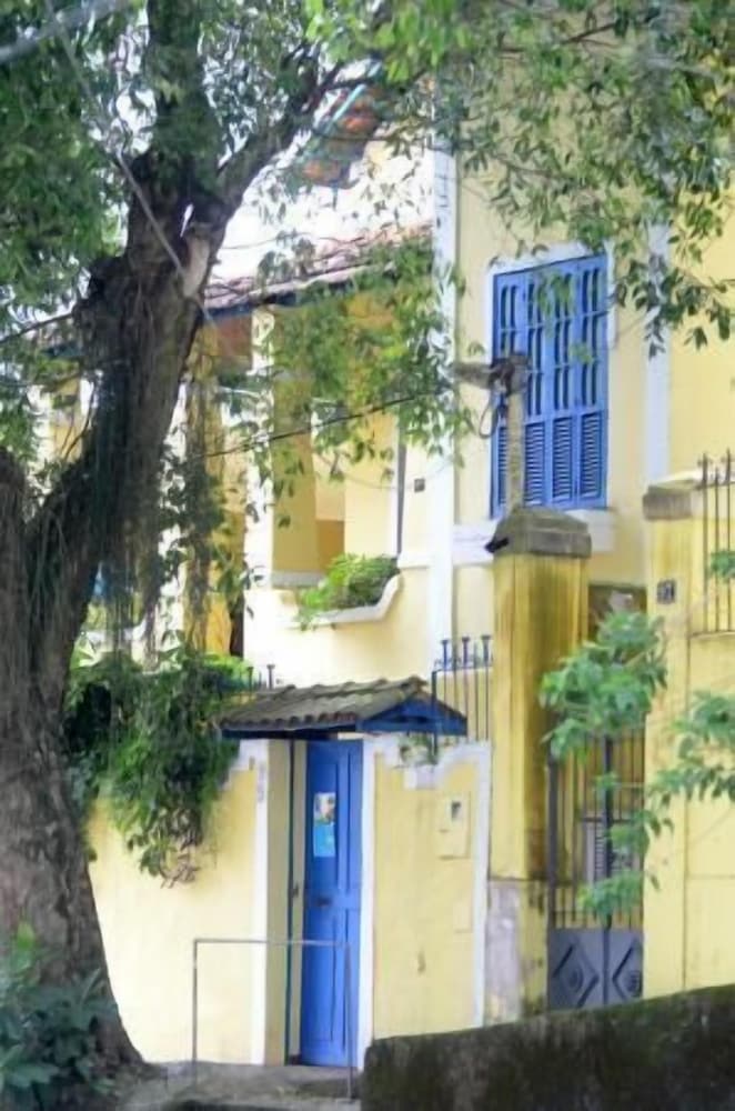 Brasileranza Hostel 1/50