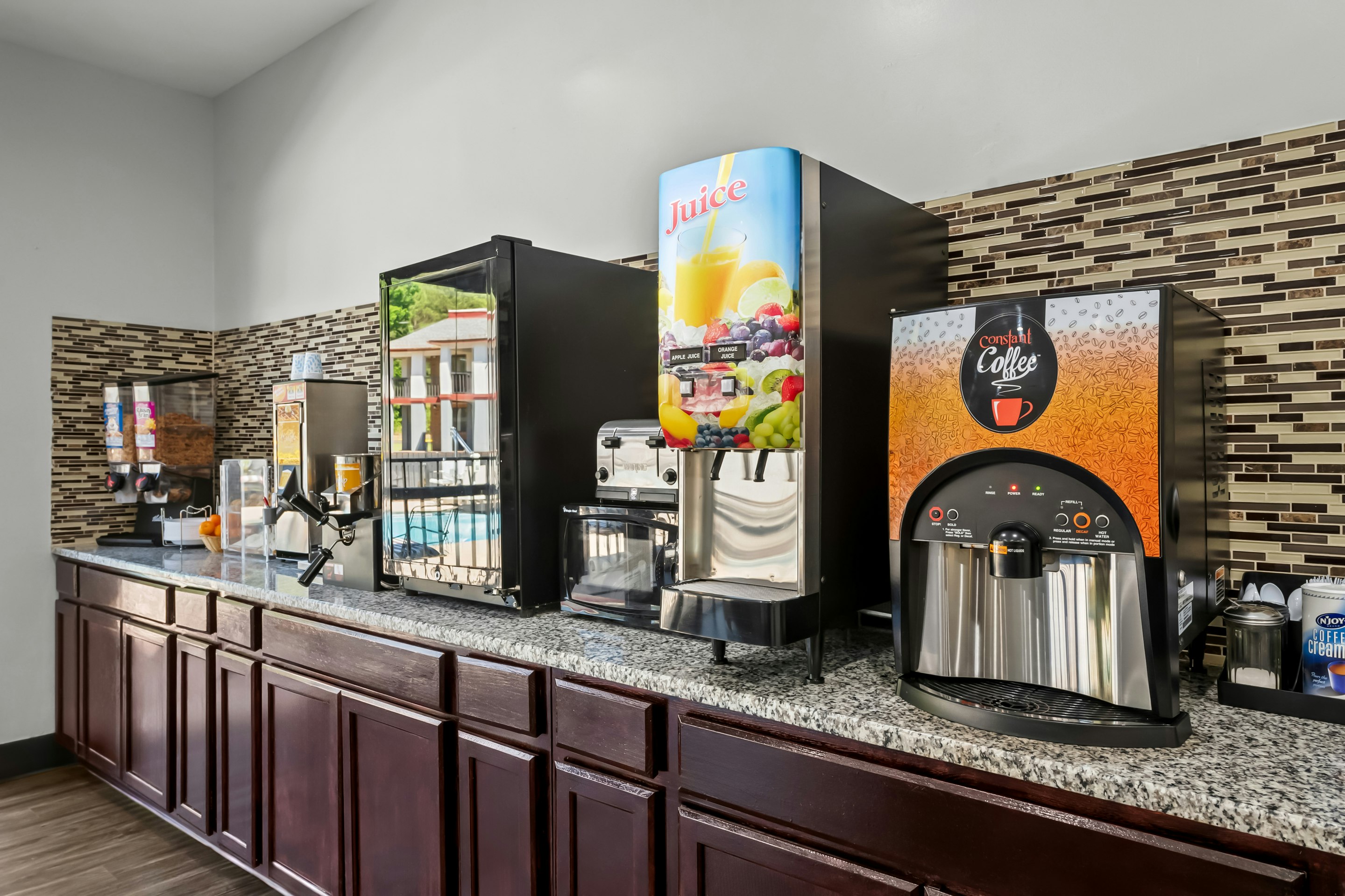 Econo Lodge Sanford, NC 16/34