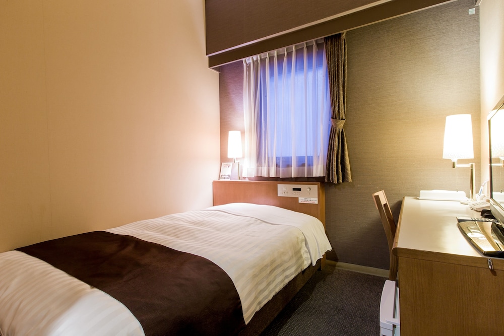 ROOM, SEMI DOUBLE BED, SMOKING