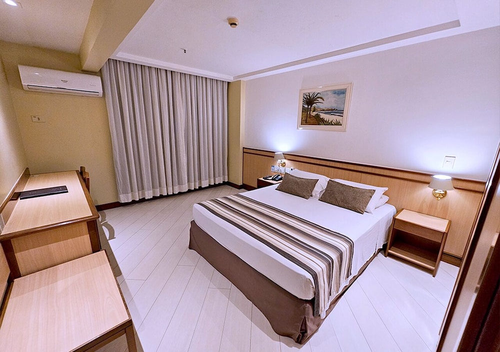 DELUXE, DOUBLE BED