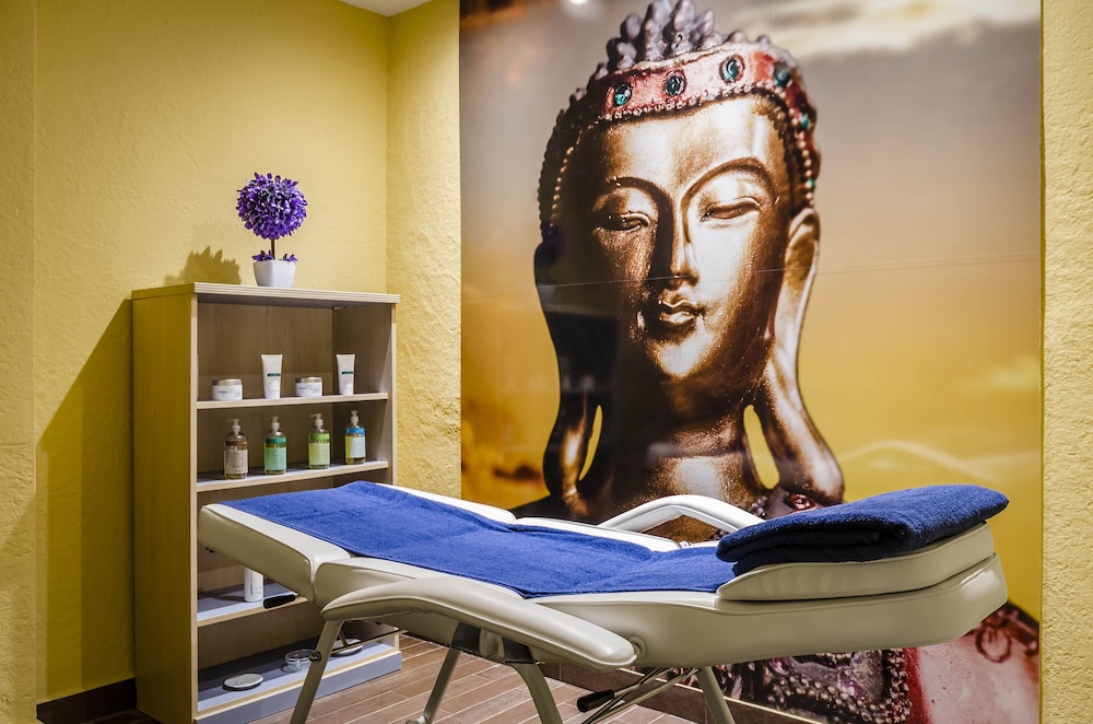 Dorma Cunit Suites & SPA 31/60
