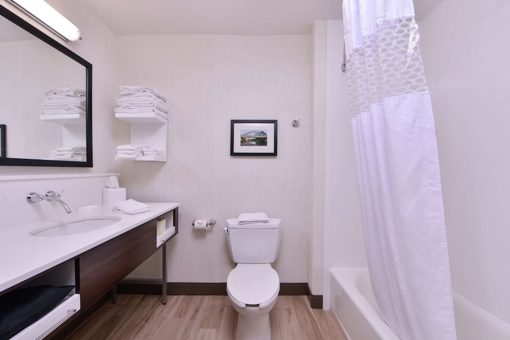 Hampton Inn and Suites Woodland - Sacramento Area 20/53