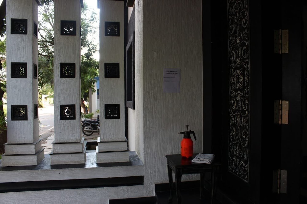 HOTEL LIWA BANGALORE 11/57