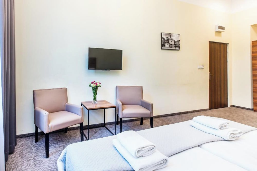Aparthotel Old Town 18/30