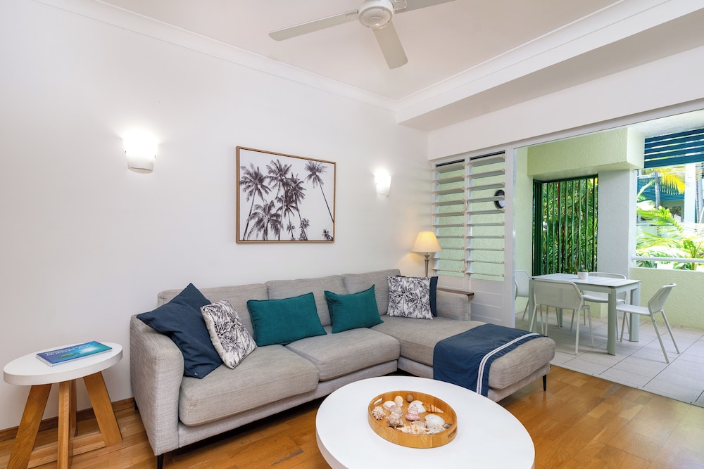 Verandahs Port Douglas 28/56