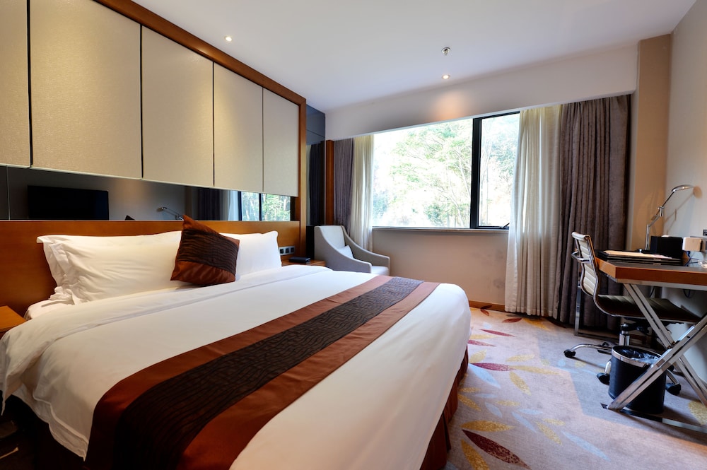 Reethi Rah Hotel Xiamen 11/25
