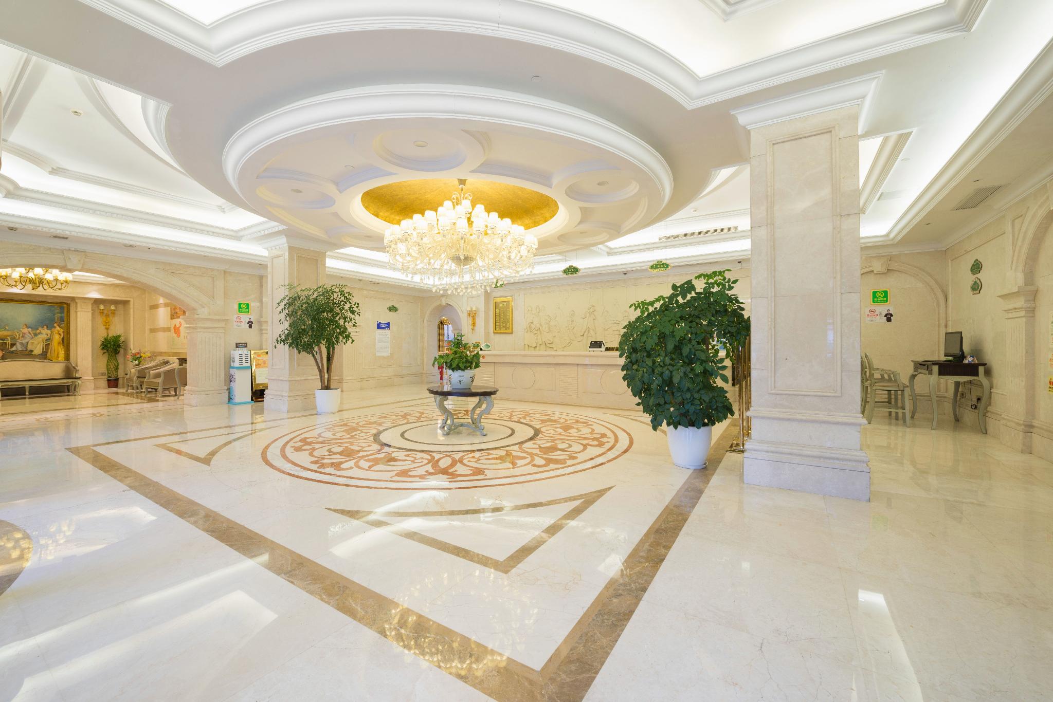 Vienna Hotel (Shanghai Waigaoqiao Free Trade Zone) 8/38