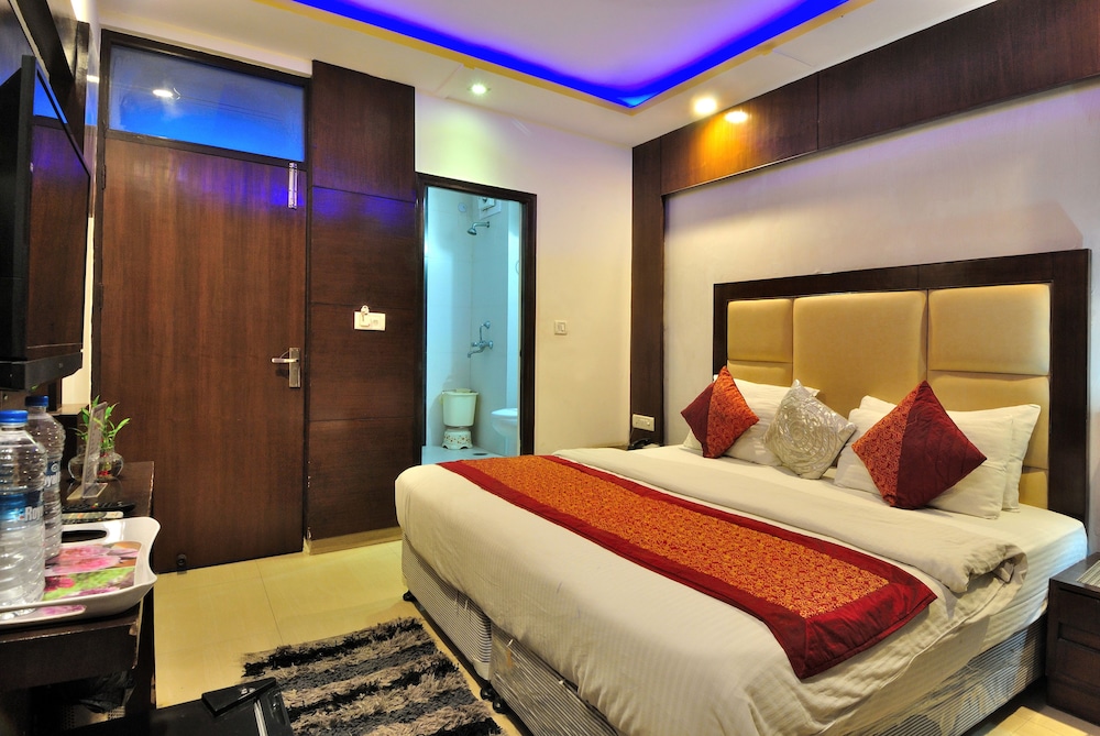 Hotel Shelton 17/66