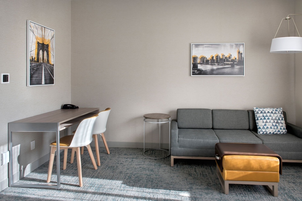 TownePlace Suites by Marriott New York Brooklyn 10/22