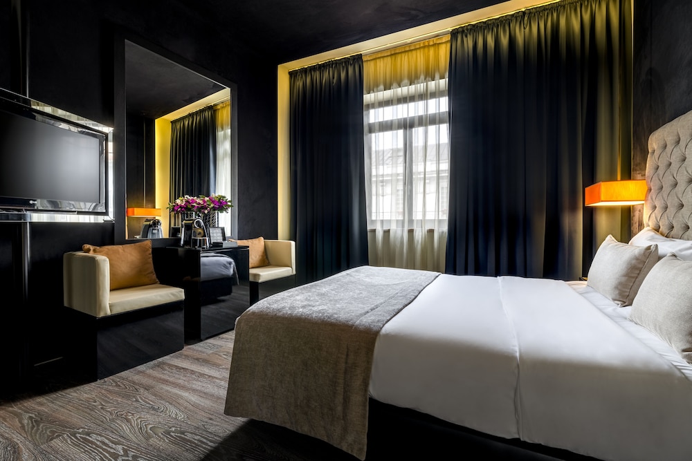 SUPERIOR, DOUBLE BED