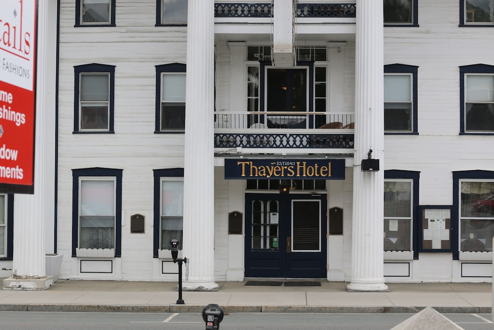 Thayers Inn 4/68