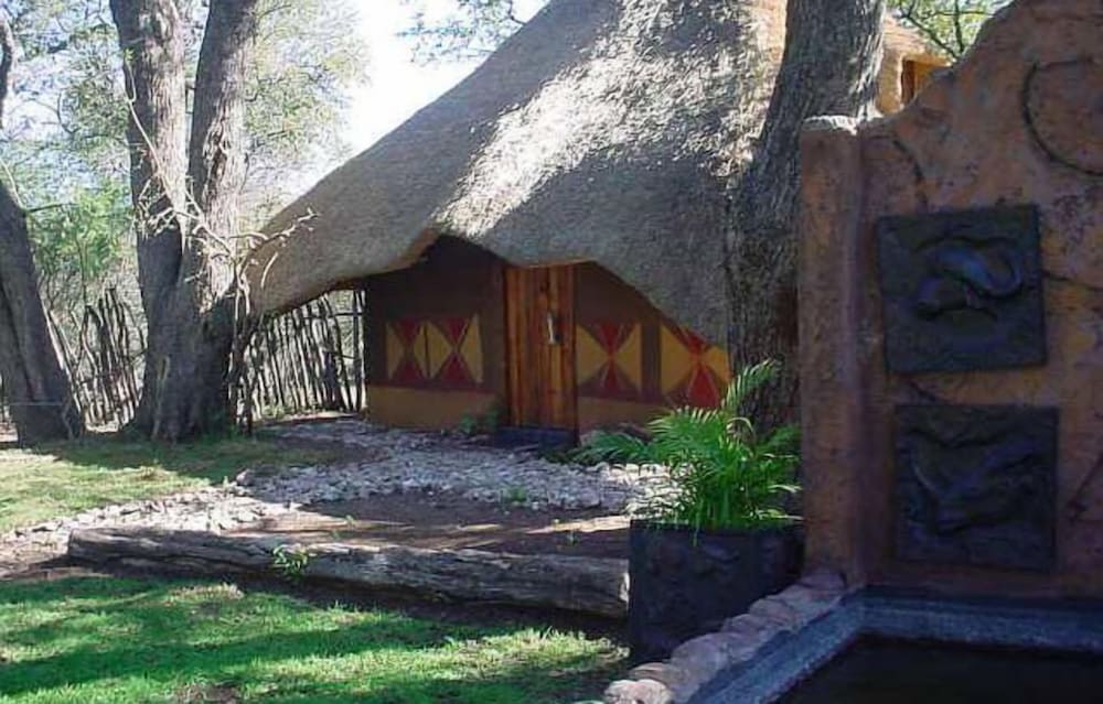 Chinaka Game Lodge 8/25