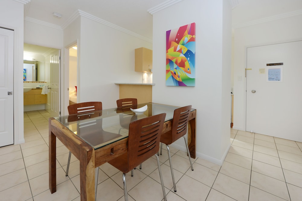Central Plaza Port Douglas 44/63