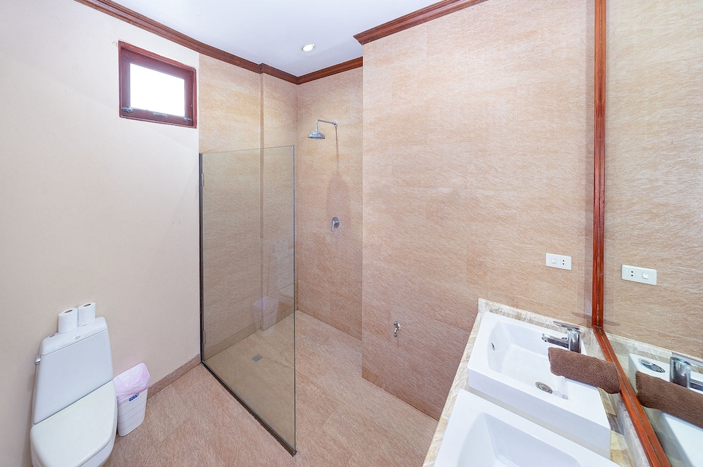 Chaweng Lakeview Residence 72/77
