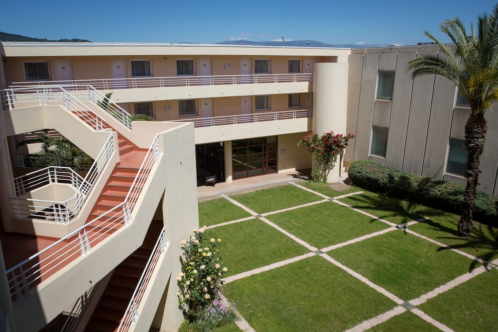 MERCURE CANNES MANDELIEU 29/60