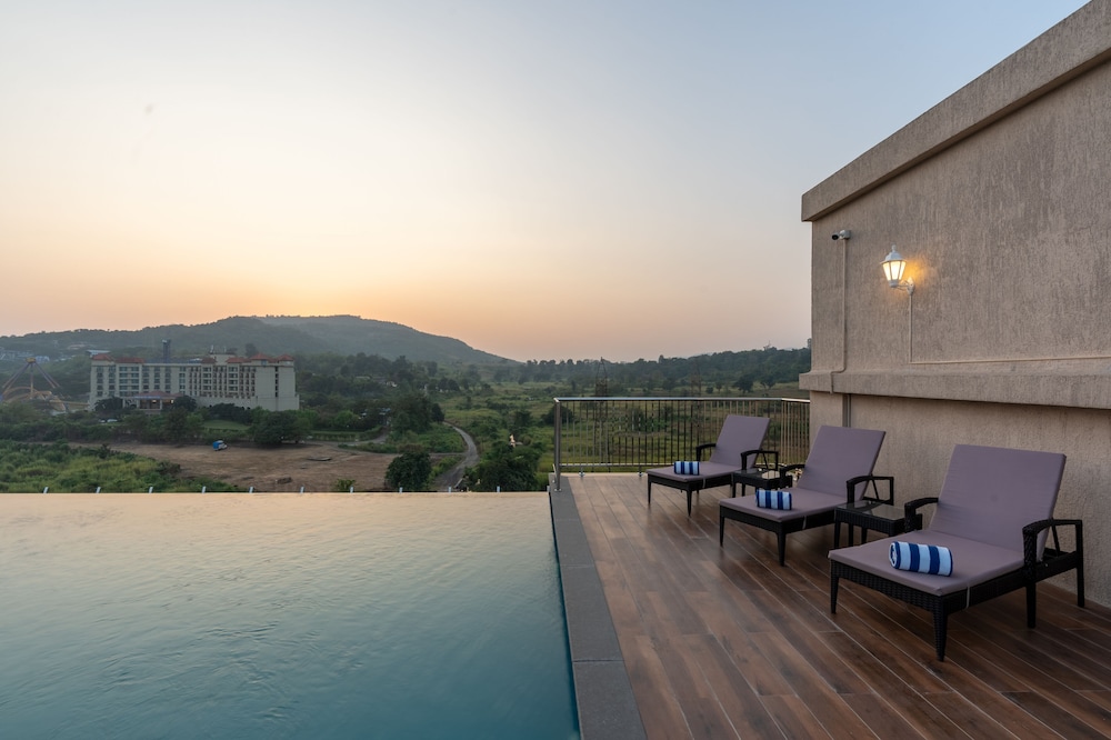 Mastiff Grand The Sia Palace Suites & Banquets, Khopoli 56/61
