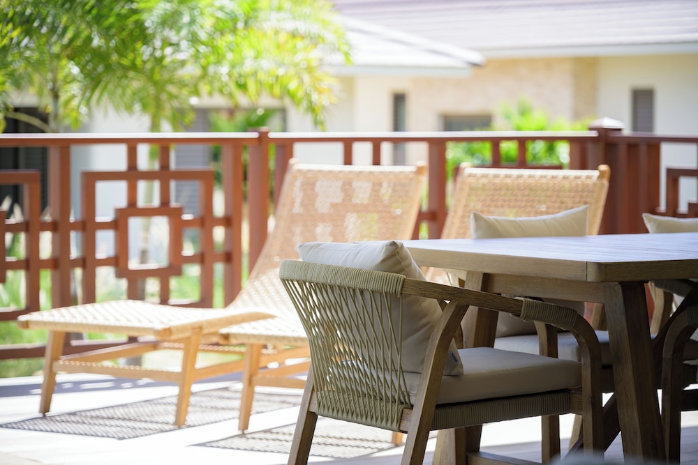 Blue Bay Curacao Golf and Beach Resort 58/78