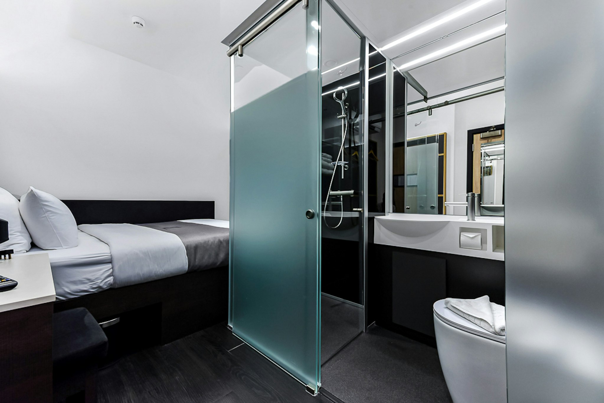 The Z Hotel Strand 24/25