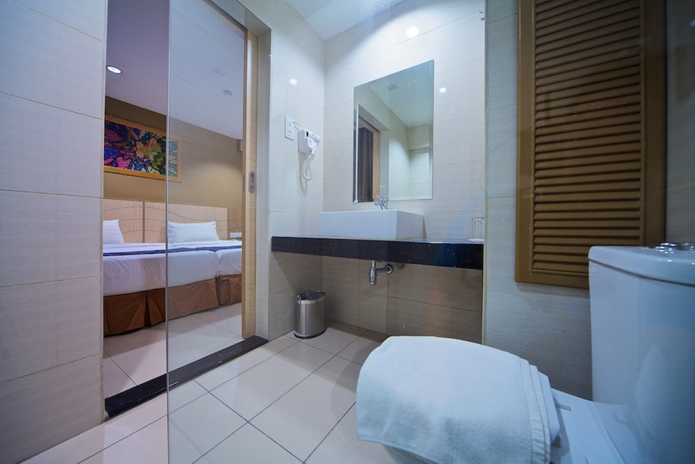 Kinabalu Daya Hotel 71/72