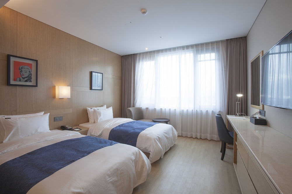 Hotel Lacky Gwangyang 18/62
