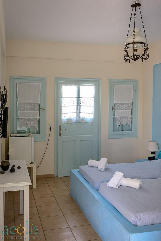 Aeolis Santorini 6/50
