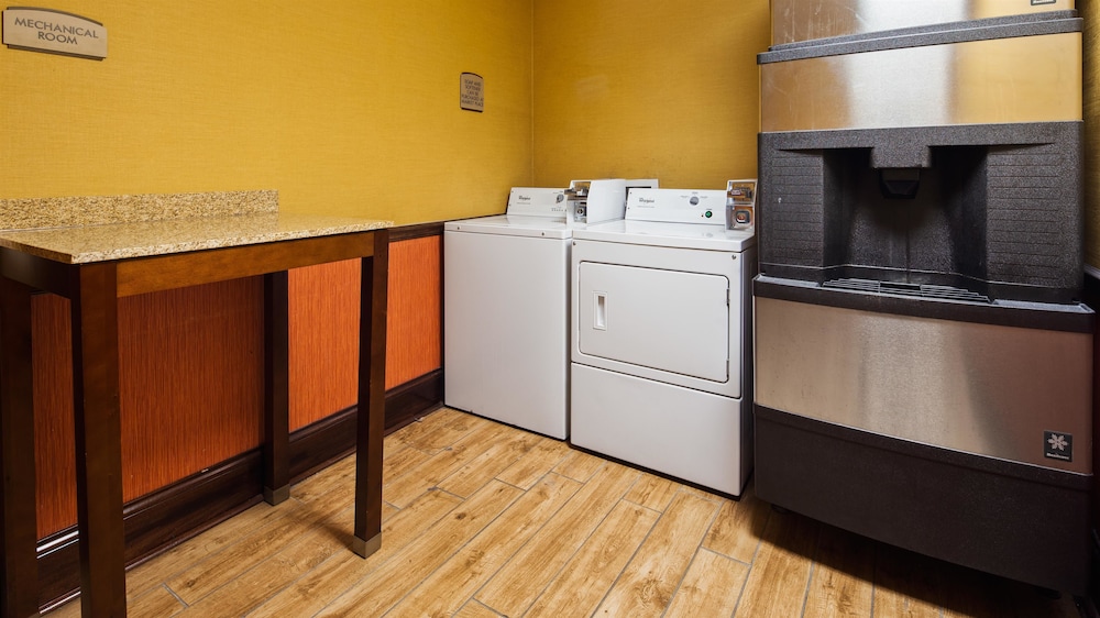Best Western Plus Georgetown Corporate Center Hotel 8/41