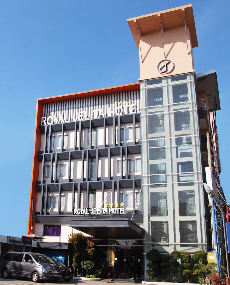 ROYAL JELITA HOTEL 1/45