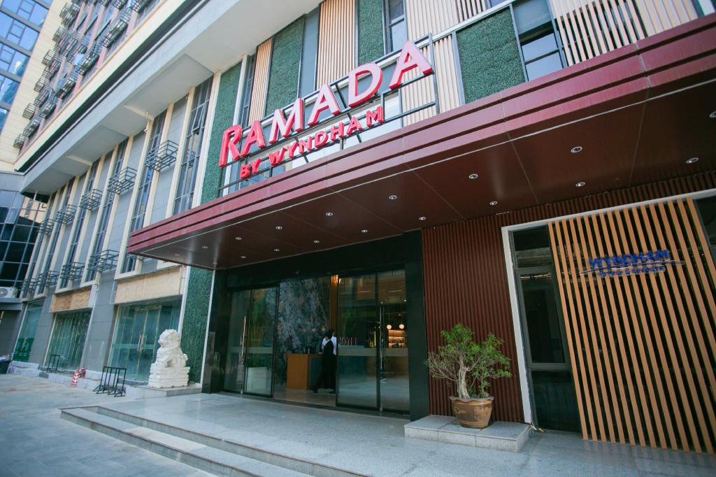 Ramada by Wyndham Vientiane Central 3/54