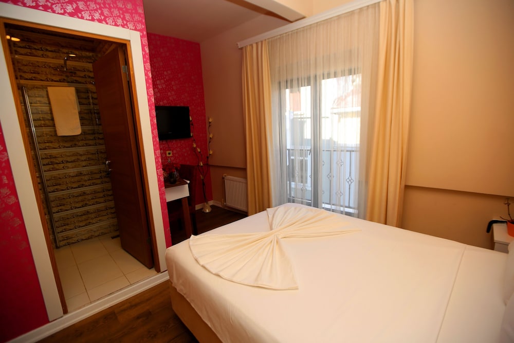 Senyor Garden Hotel 24/50