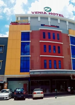 Venia Hotel 4/45