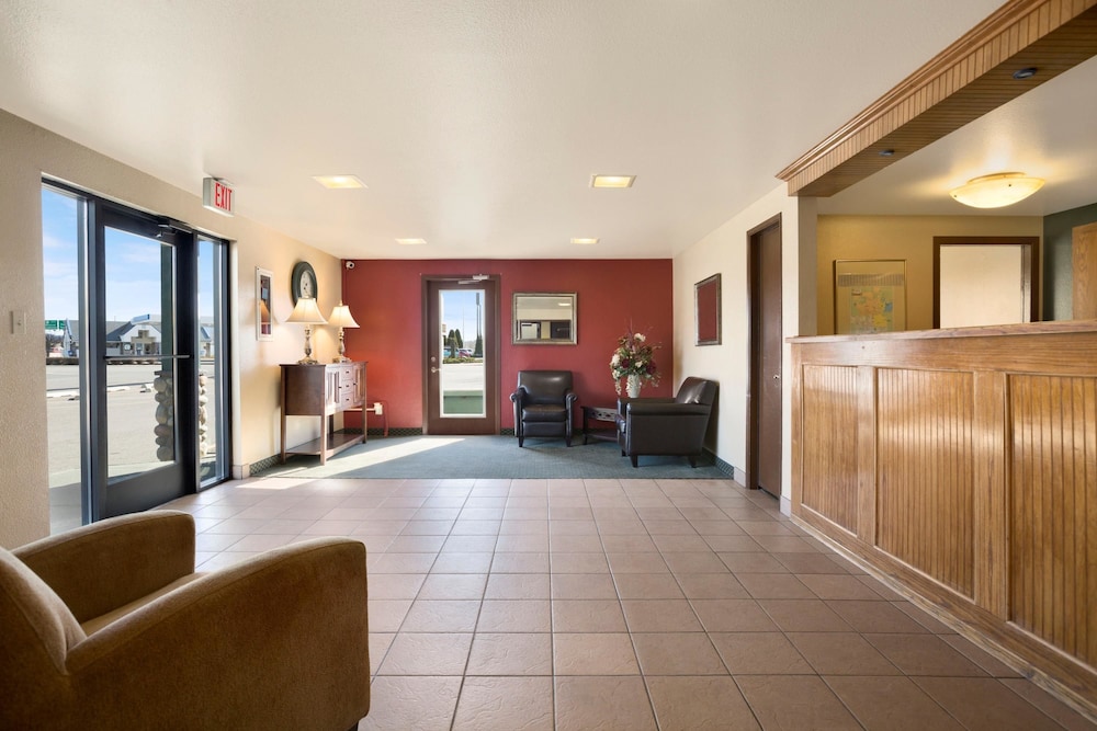 Super 8 by Wyndham Coeur d'Alene 4/32