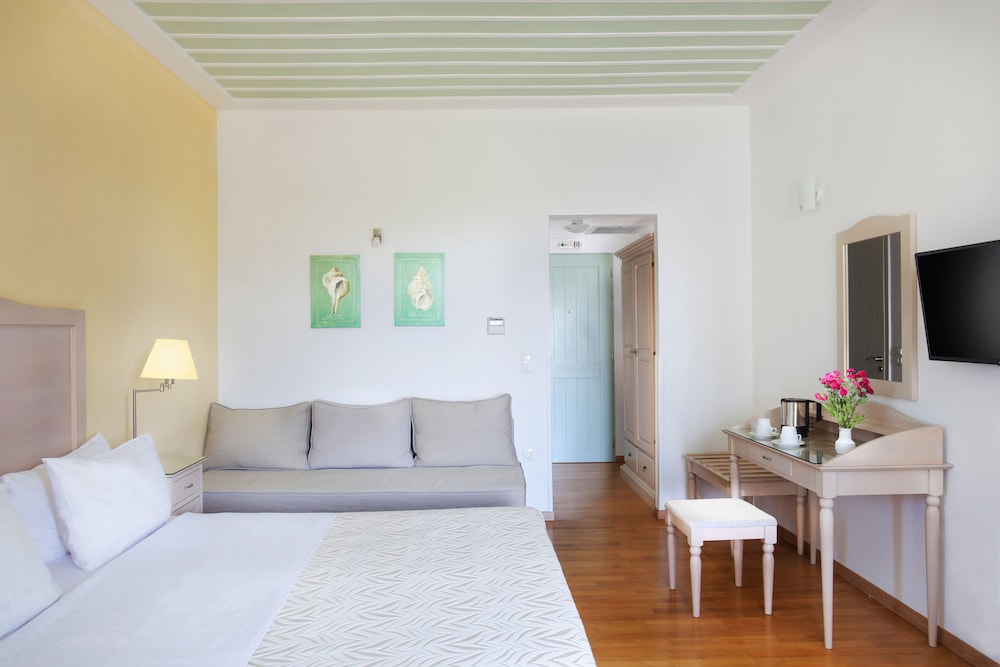 Thirides Beach Resort 10/33