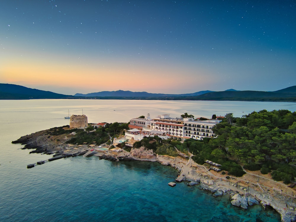 El Faro Hotel 69/73