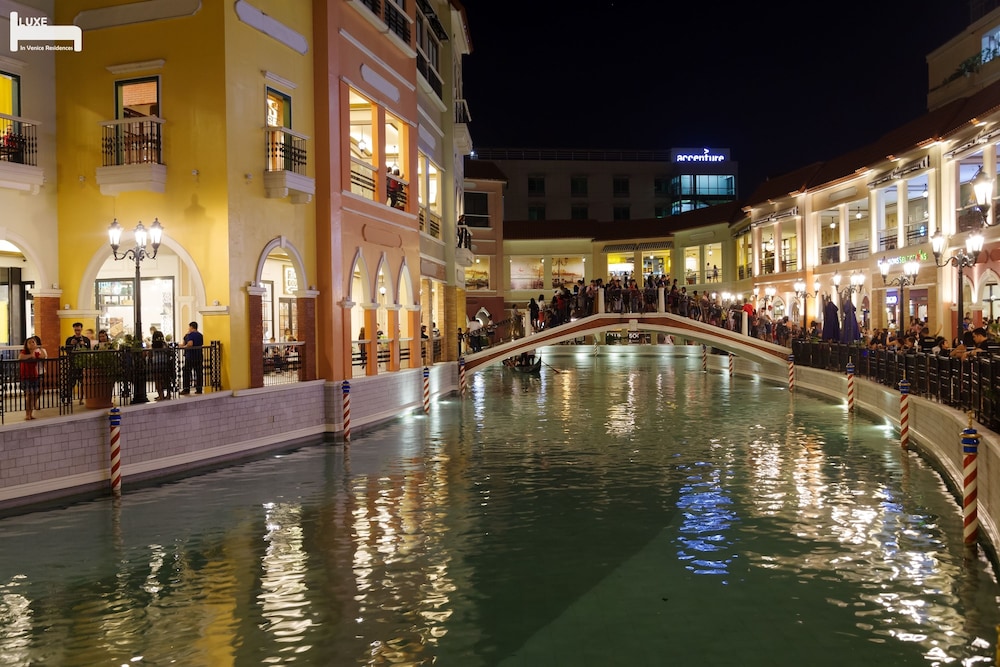 Luxe In Venice - The Venice Residences 58/68