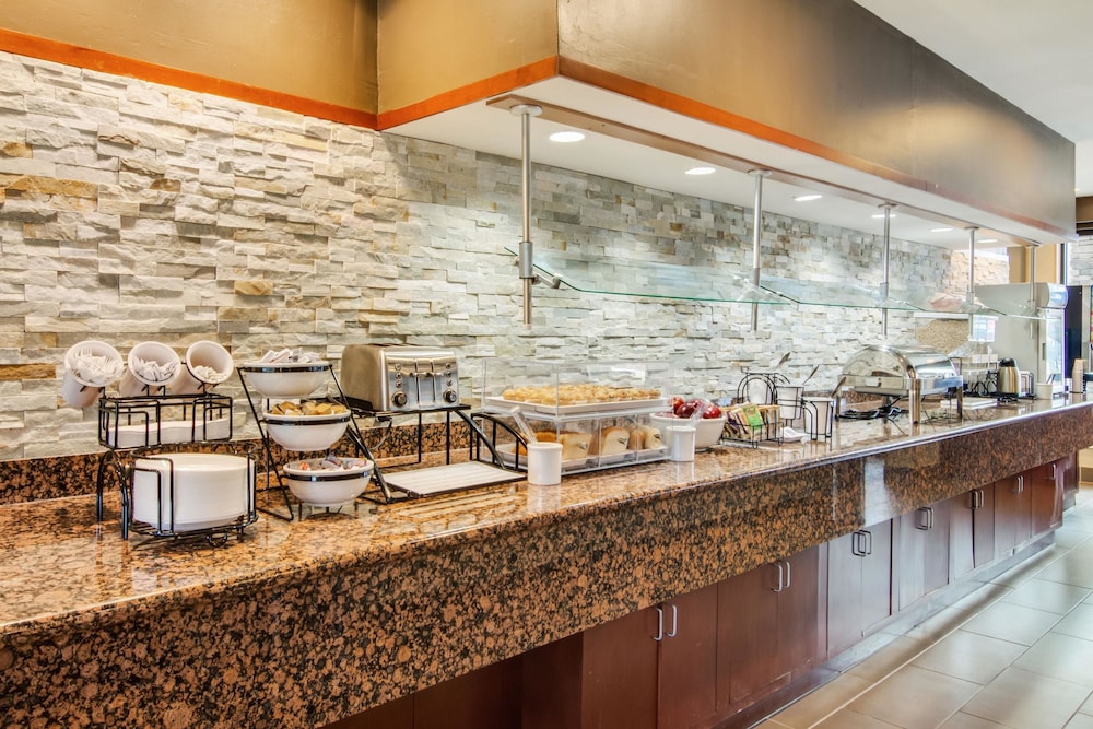 Comfort Inn Roswell-Dunwoody 30/44