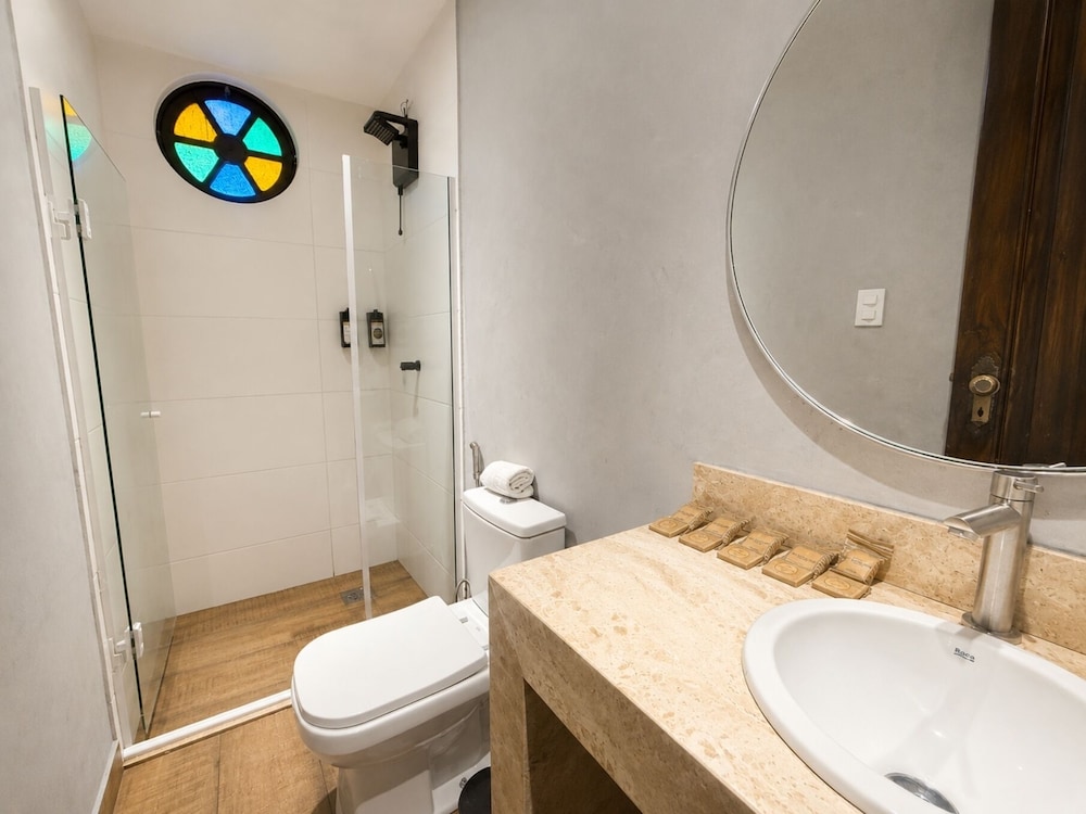 BUZIOS CENTRO HOTEL 73/74