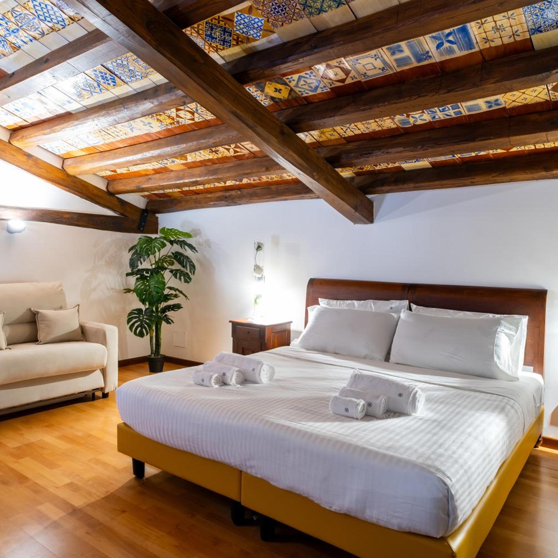 Superior, Triple, GRAND HOTEL LA BATIA 3/7