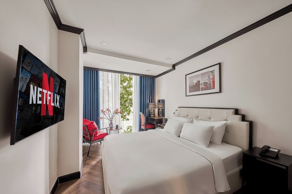 غرفة تنفيذية بسرير كوين بإطلالة على المدينة، The Passion Suite Hotel 8/10